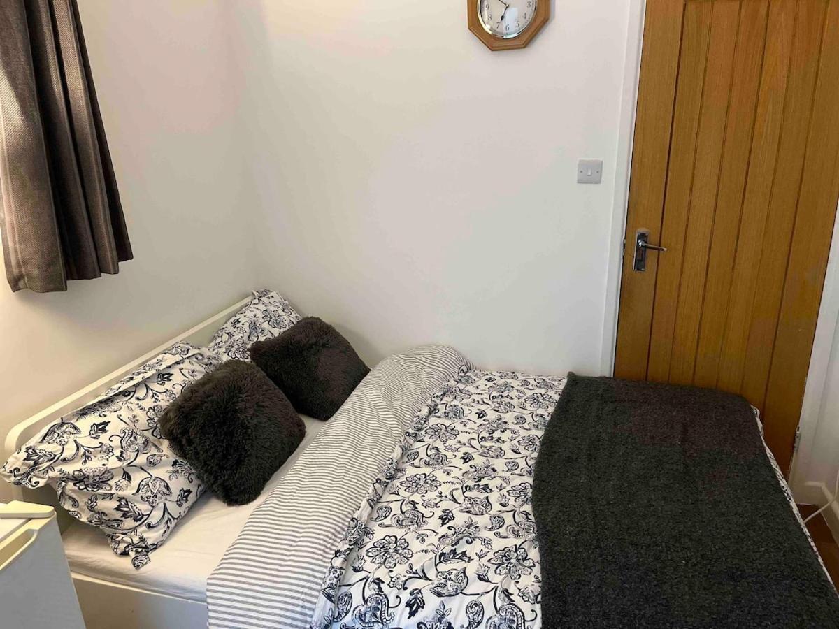 Flat With Private Entrance Londres
